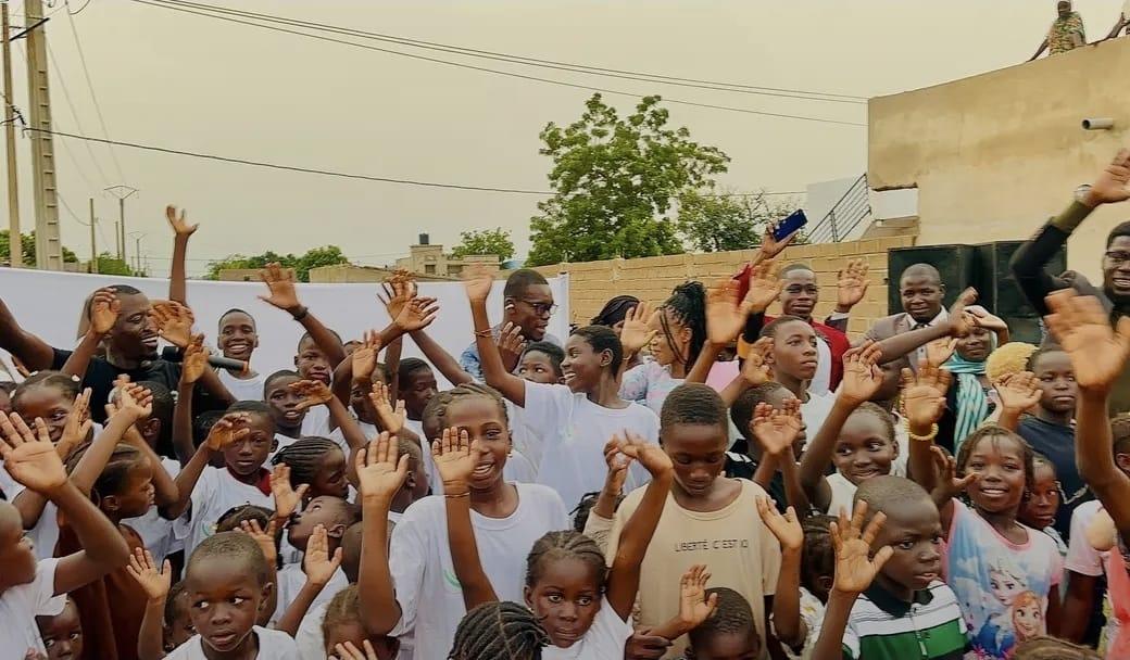 Building Peace and Protecting the Earth Building Peace and Protecting the Earth, From the Blue Community Réseau Ecole RadioChico Mali: 11th Edition of World Peace Week: "Building Peace and Protectin