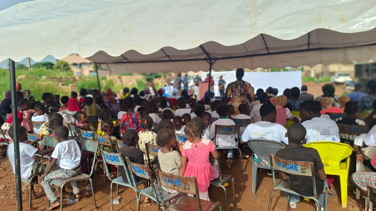 Building Peace and Protecting the Earth Building Peace and Protecting the Earth, From the Blue Community Réseau Ecole RadioChico Mali: 11th Edition of World Peace Week: "Building Peace and Protectin